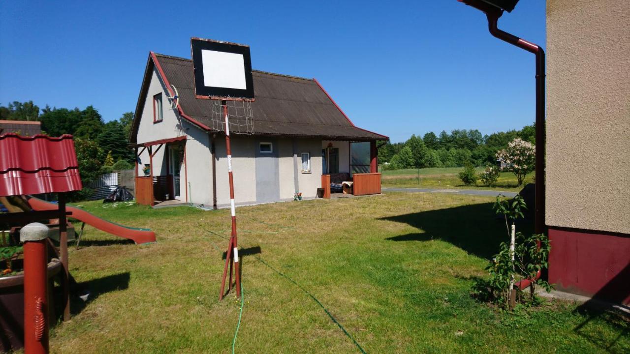 Dom Bursztynek - Domek Murowany Junoszyno Exterior foto